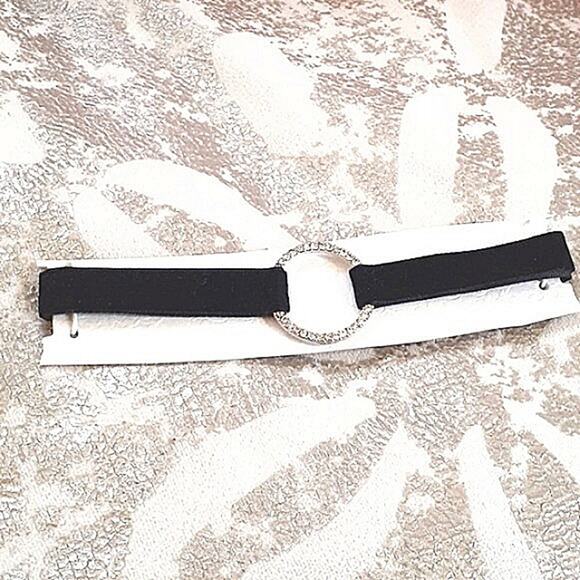 Infinity Diamond Choker BLACK VELVET Necklace Simulated Diamonds Pendent Realist - Picture 8 of 15